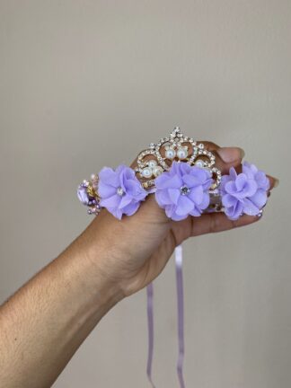 Tiara de Ensueño y Flores Encantadas Lila